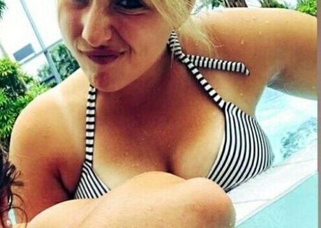 Alinas Landleben high quality model photos