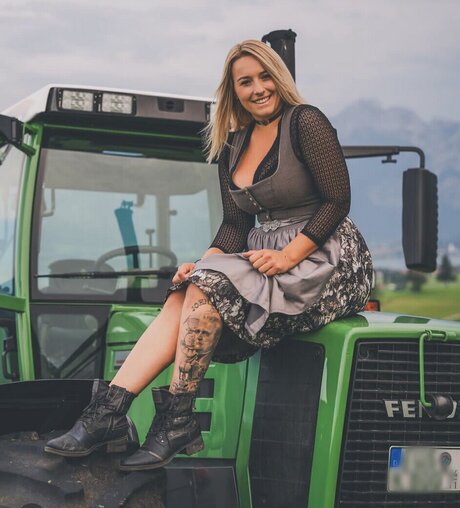 Alinas Landleben sex star picture