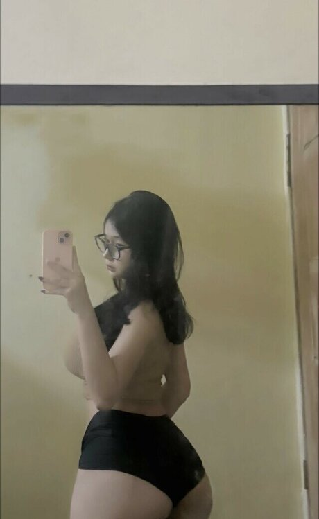 Emy Espejo star free pic