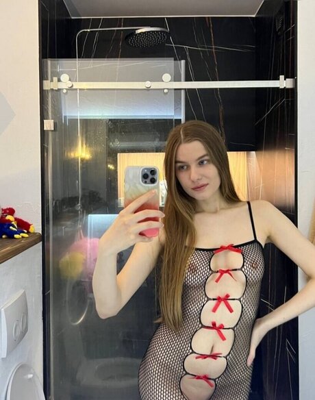 dielisa erotic pornstar pic