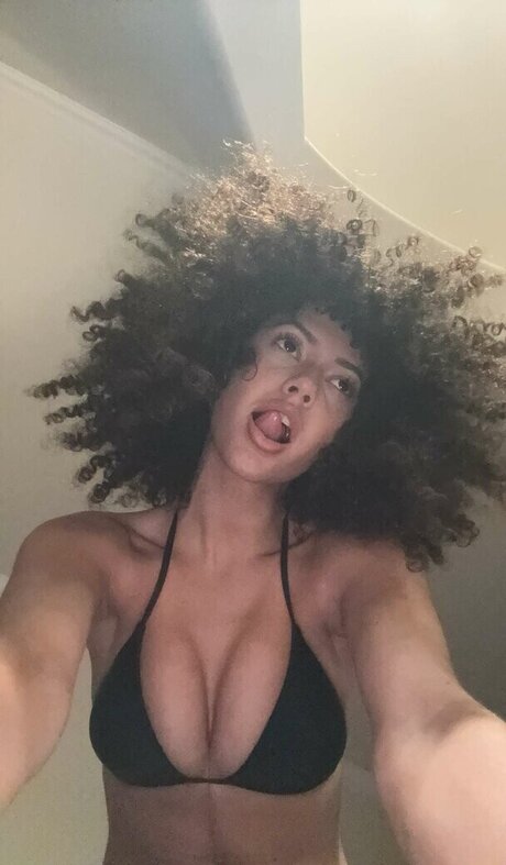 Megan Botnick adult model pictures