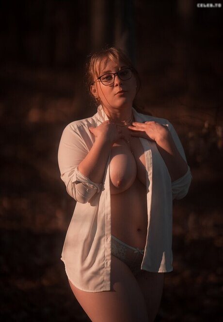 Sarahfahr9 hot pornstar images