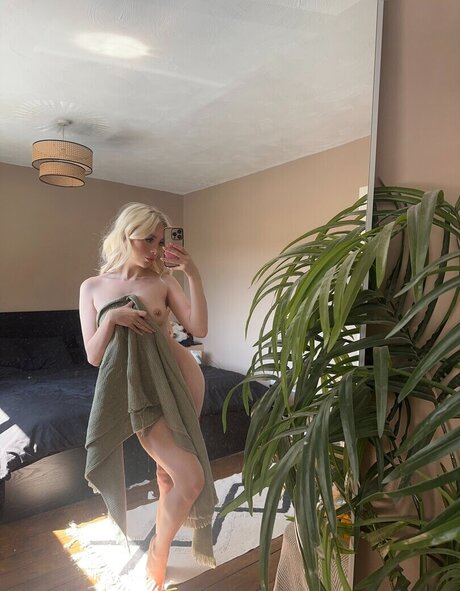 Charlotte 99 pornstar nudes photos