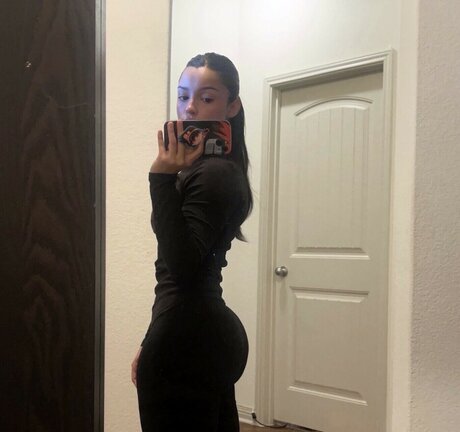 unfeelu model nudes pictures