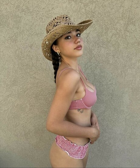 Megmuise model nude galleries