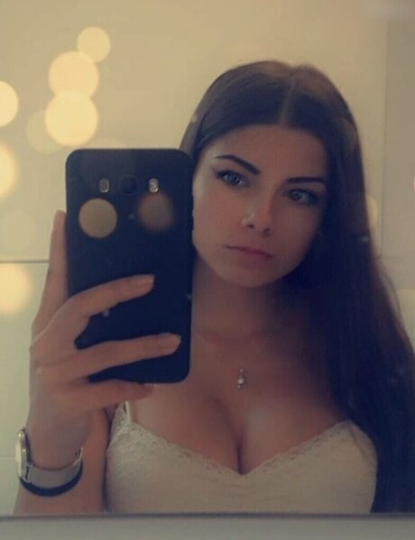 Luna0401 pornstar sex galleries