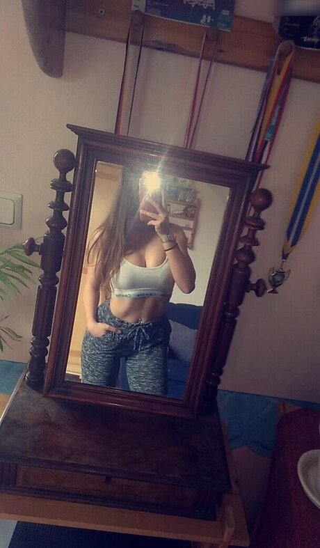 Luna0401 model pornographic photo