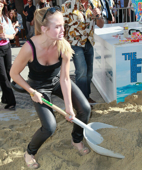 Maddie Hasson pornstar naked img