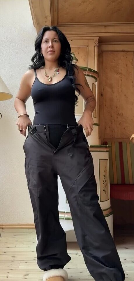 Vendewaa model high quality img