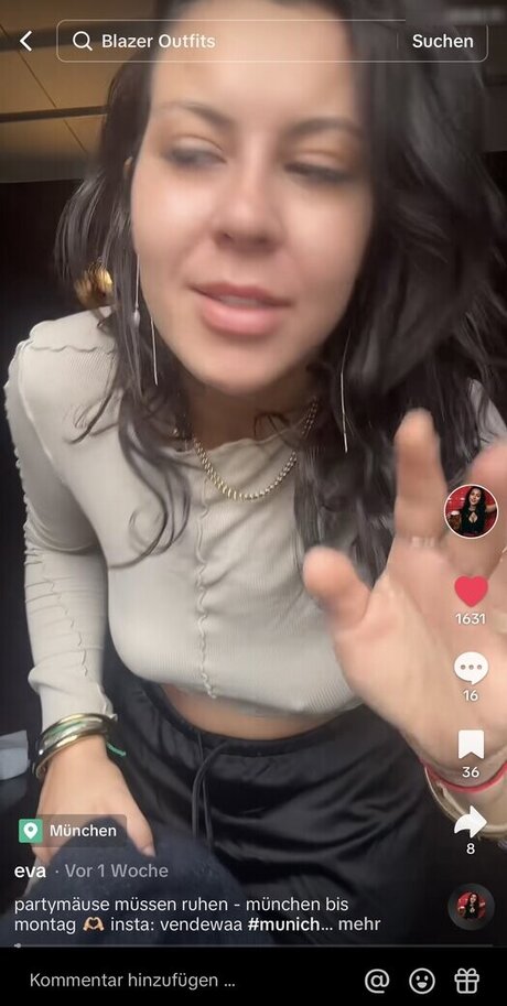 Vendewaa nudes actress archive