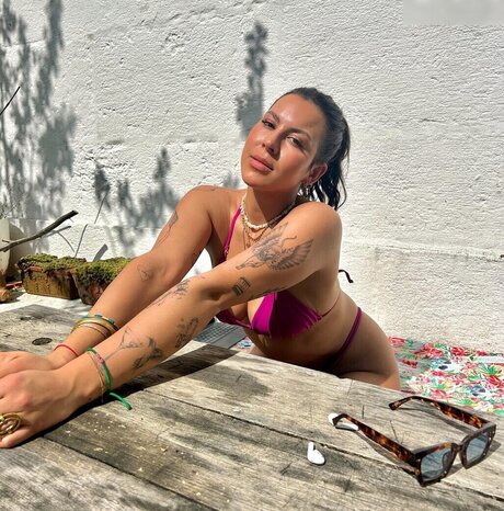 Vendewaa model pornographic picture