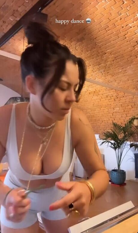 Vendewaa star adult images