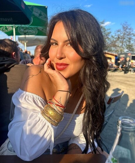 Vendewaa star nudes picture