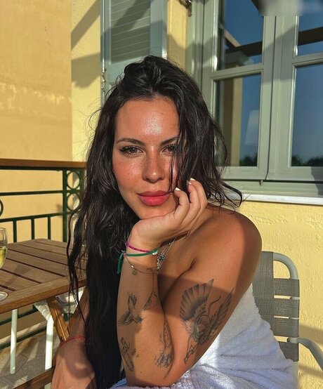 Vendewaa art model photos