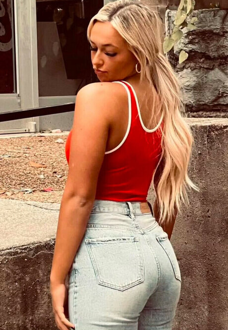 Kamryn Dockery star perfect pic