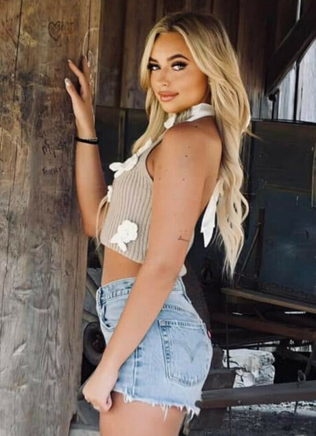 Kamryn Dockery star xxx photo