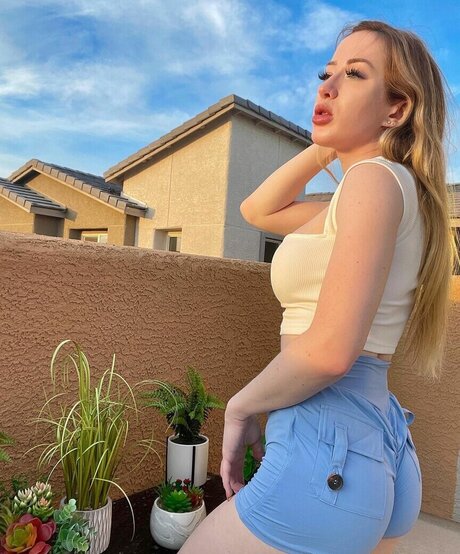 Alaina Taylor pornstar hot pics