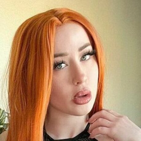 Alaina Taylor sexy actress galleries