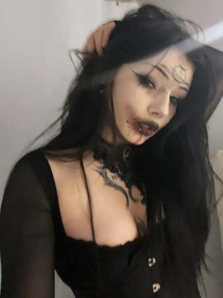 tt t772 actress photo