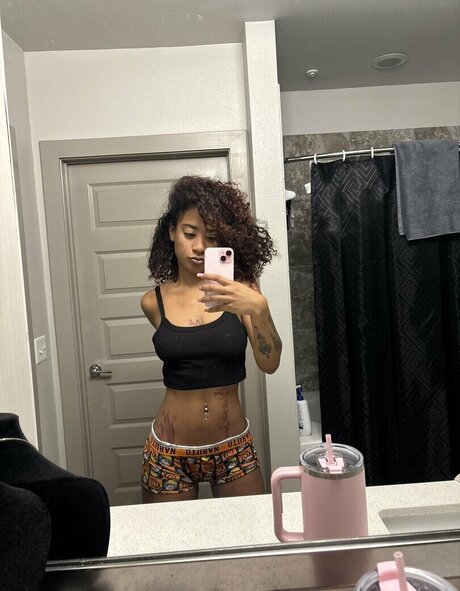 jellyfishlegend nude model pictures