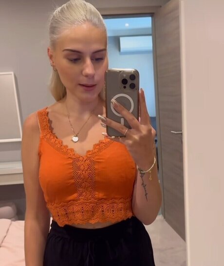 Wollnys pornstar nude galleries