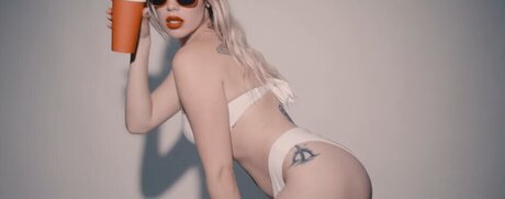 hollaura best model galleries