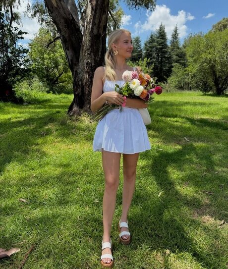 Juliet Small pornstar archive