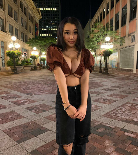 Katelyn Young star beautiful image