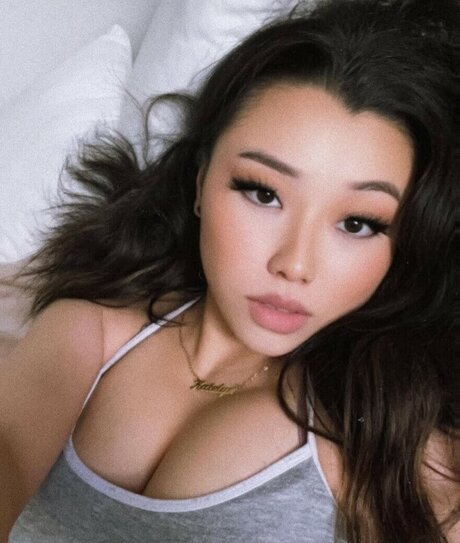 Katelyn Young pornstar sexy pic