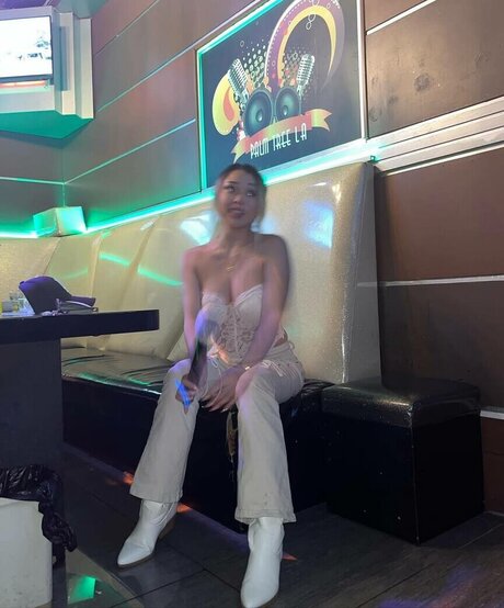 Katelyn Young art star archive