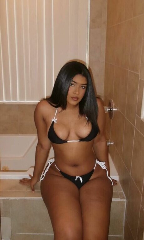 paolala a model hd pic