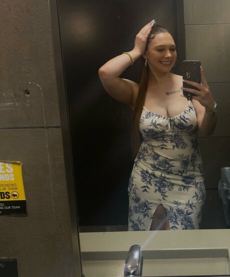 Caiidenn pretty actress picture