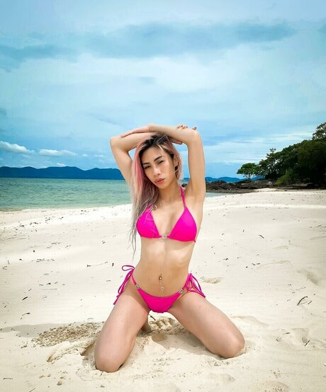 Nina Huang model nudes image