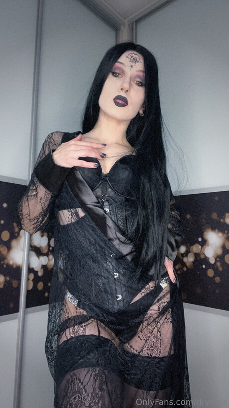 dryoma pornstar nude pictures