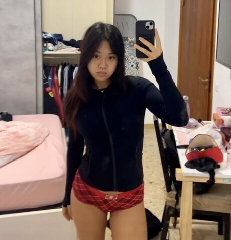 Michela Han erotic star archive