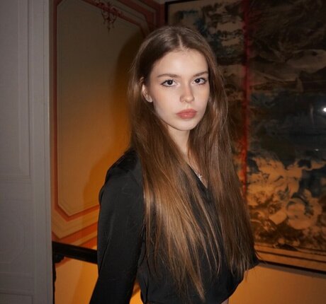 sosihue nude model gallery