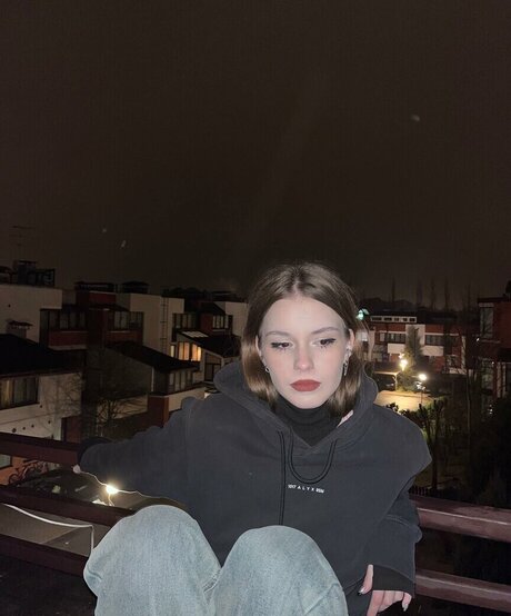 sosihue sex model img