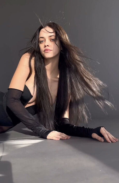 Vanessa Kunz model nudes galleries