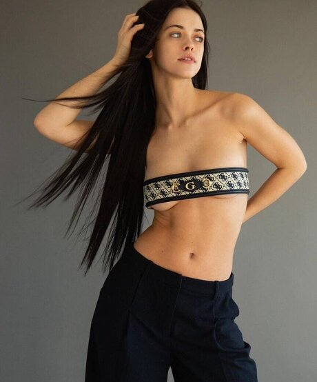 Vanessa Kunz star exclusive galleries