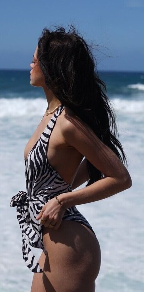 Vanessa Kunz model erotic photos