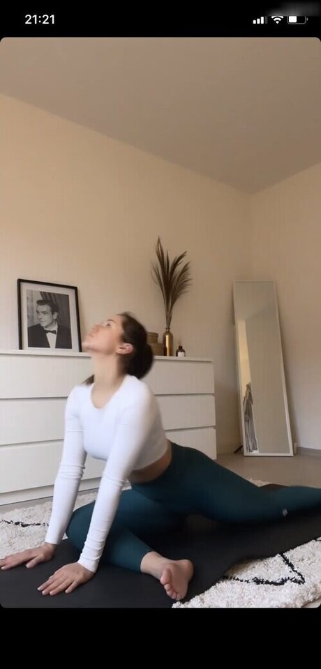 Lisa srmst free pornstar pic