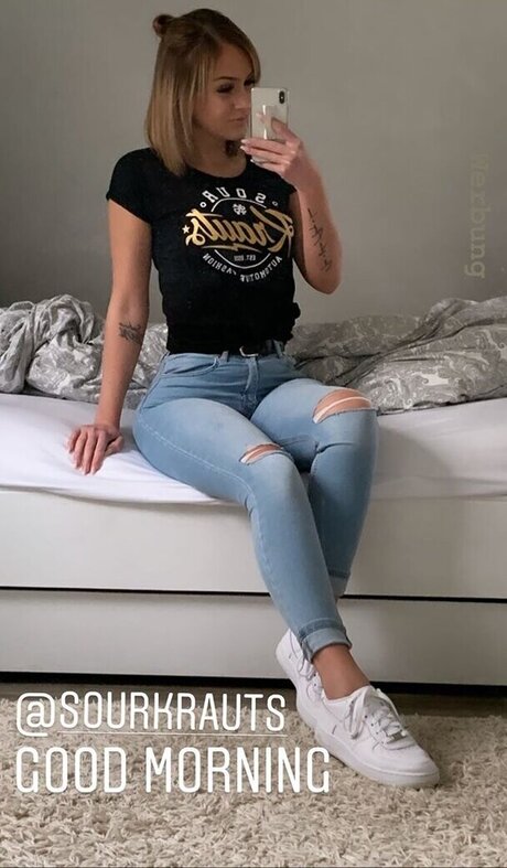 Lisa srmst model high quality images