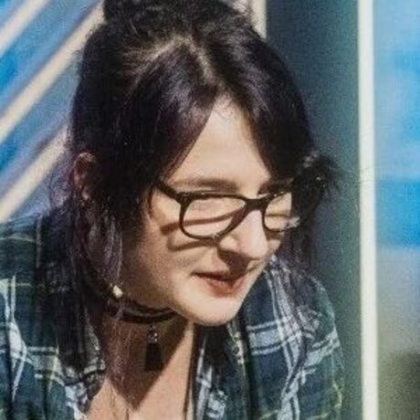 Haselnuuuss nudes actress photo