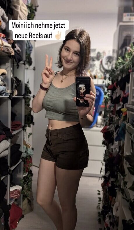 Haselnuuuss hd actress pics