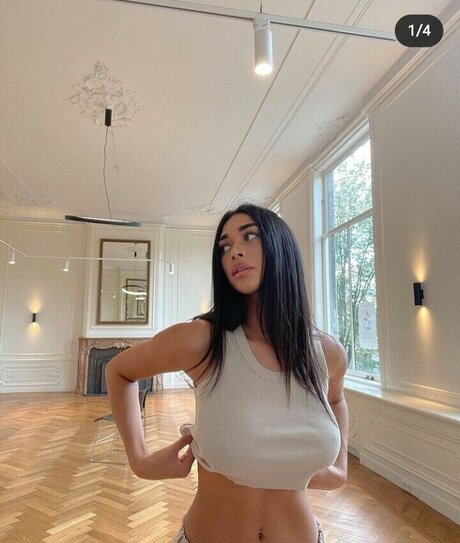 Shayna Senior nudes model galleries