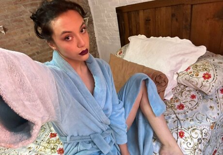 Eduarda Santana hot pornstar photos