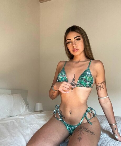 Luna Bufo porn star pics