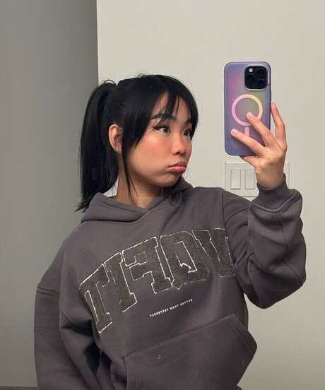 lilbignanc fit adult model pic