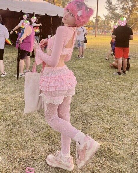 Strawbabyboy star hd image