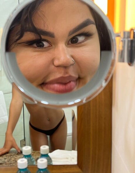 Yashankulova top star gallery